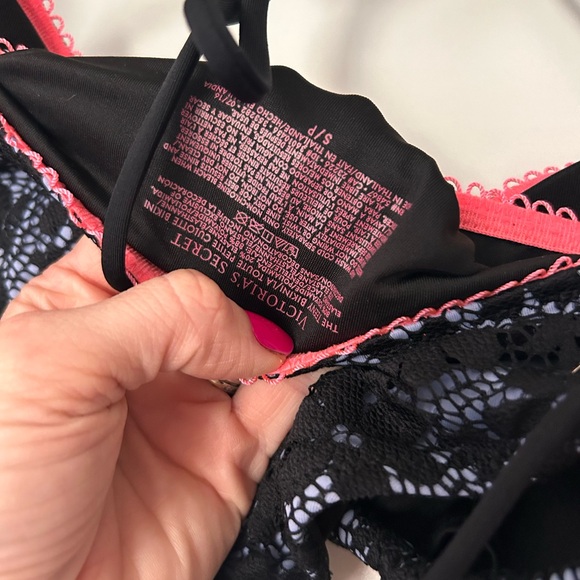 Victoria’s Secret bikini medium top small bottom - Picture 3 of 6